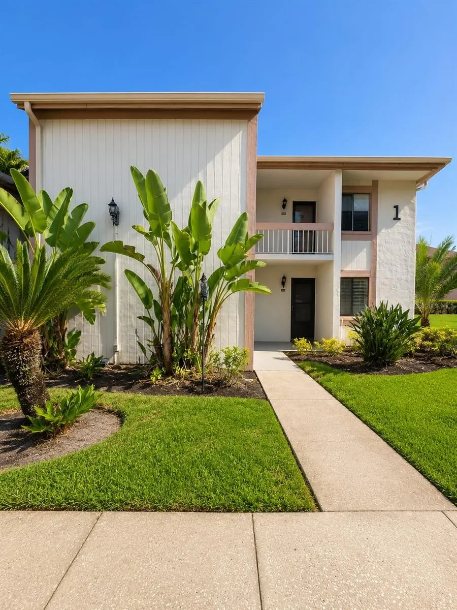 115 LAKEVIEW PLACE #115 Oldsmar, FL 34677
