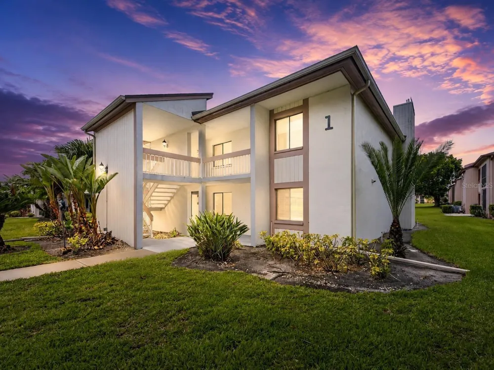115 LAKEVIEW PLACE #115 Oldsmar, FL 34677