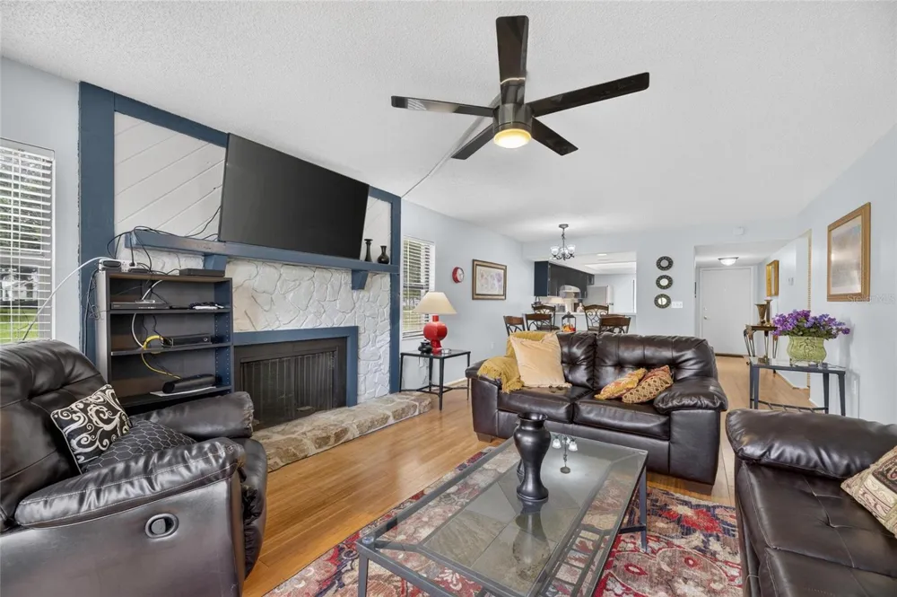 115 LAKEVIEW PLACE #115 Oldsmar, FL 34677