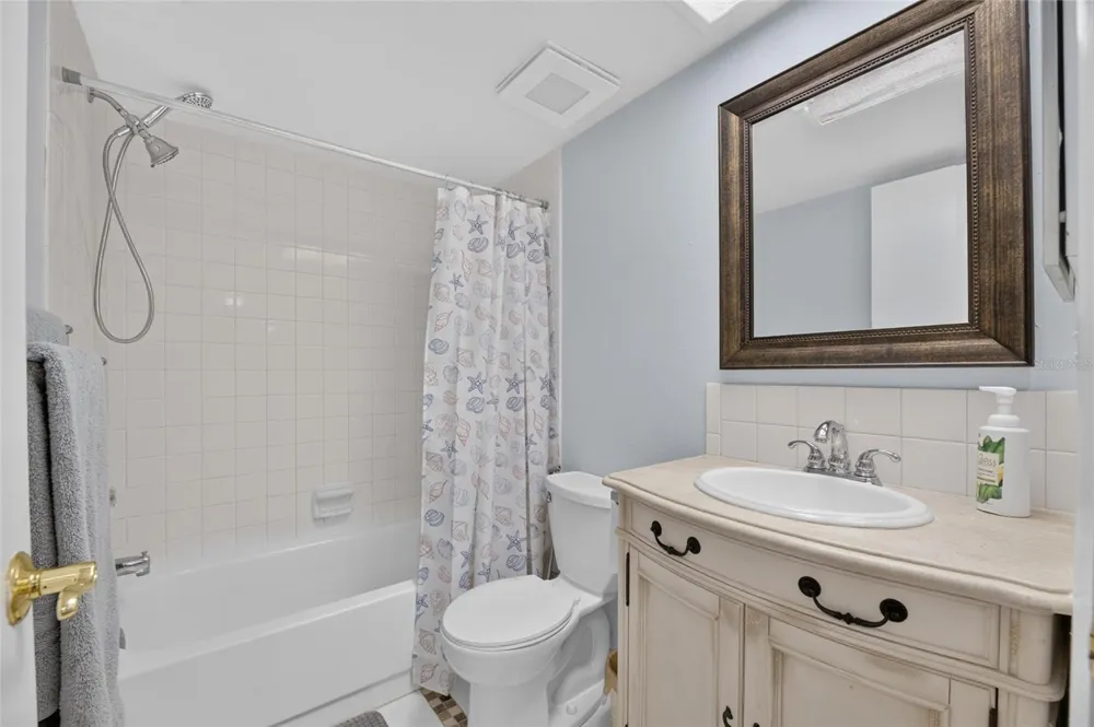 115 LAKEVIEW PLACE #115 Oldsmar, FL 34677