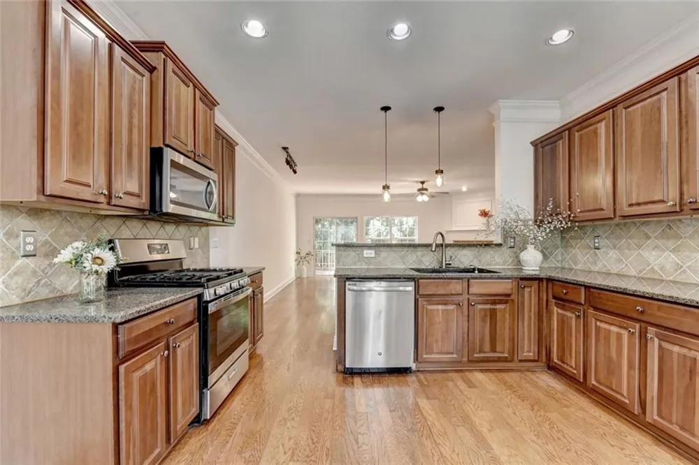 5276 Wellsley Bend Johns Creek, GA 30005