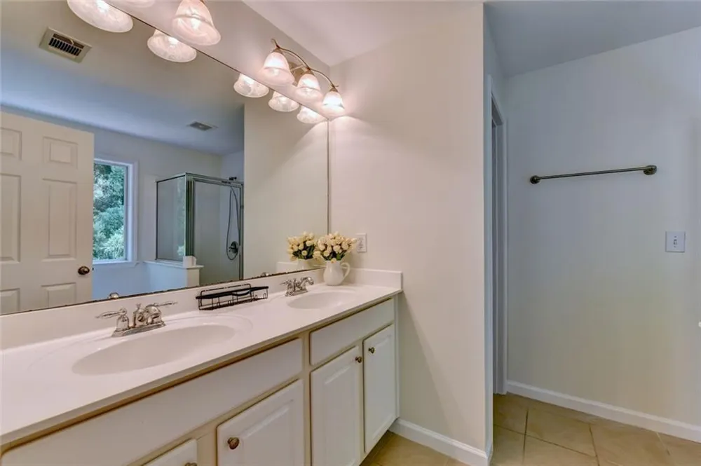 5276 Wellsley Bend Johns Creek, GA 30005
