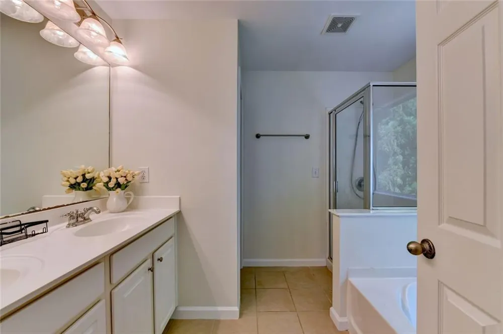 5276 Wellsley Bend Johns Creek, GA 30005