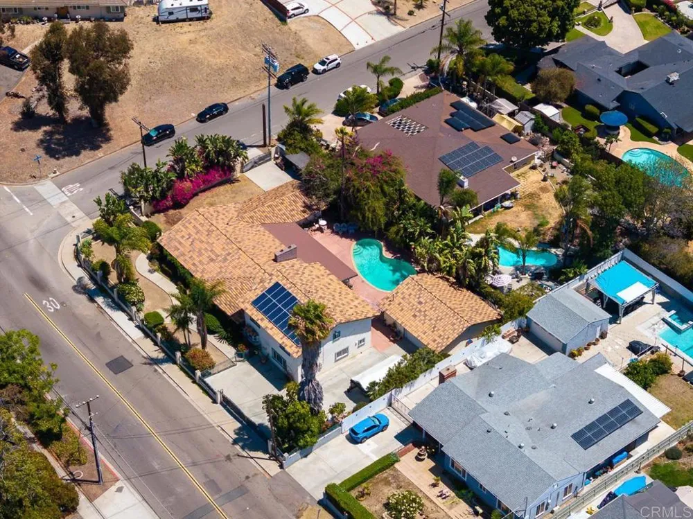 487 Hilltop Dr Chula Vista, CA 91910