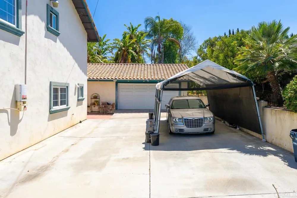 487 Hilltop Dr Chula Vista, CA 91910