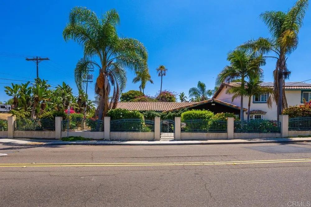 487 Hilltop Dr Chula Vista, CA 91910