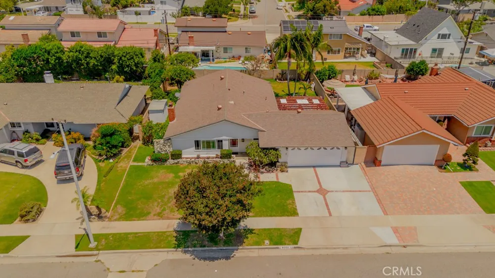 9331 La Cortinilla Avenue Fountain Valley, CA 92708