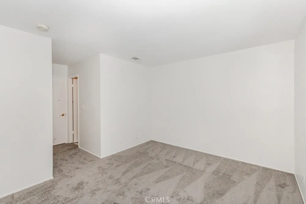 9331 La Cortinilla Avenue Fountain Valley, CA 92708
