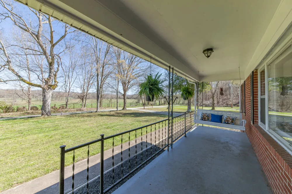 755 Briar Pond Rd Centerville, TN 37033