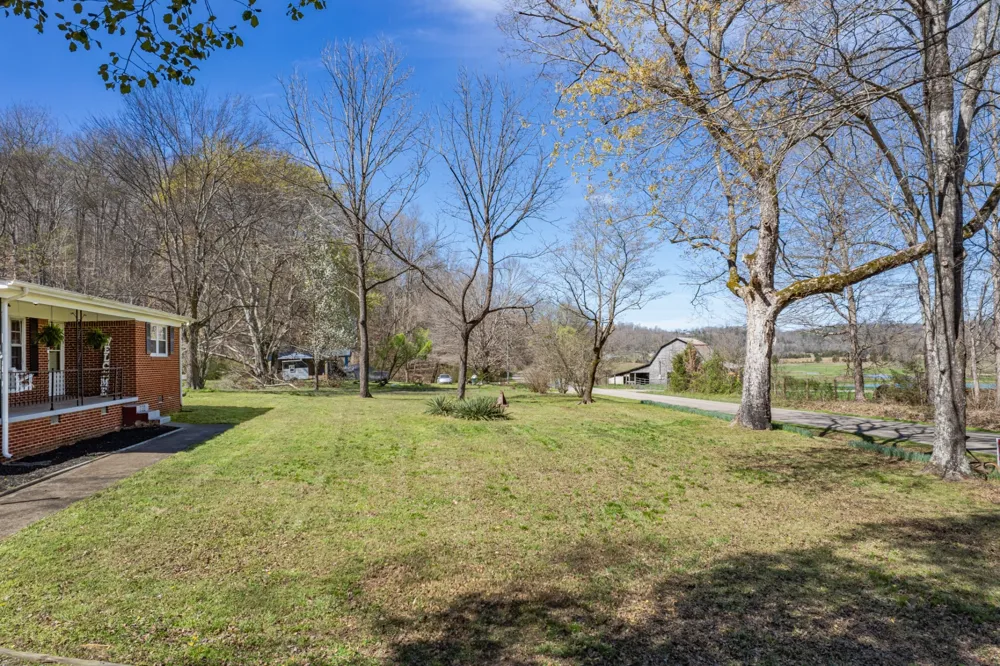 755 Briar Pond Rd Centerville, TN 37033