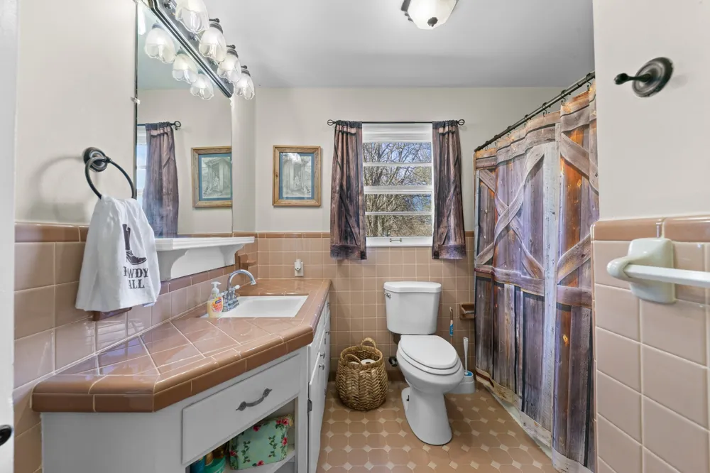 755 Briar Pond Rd Centerville, TN 37033