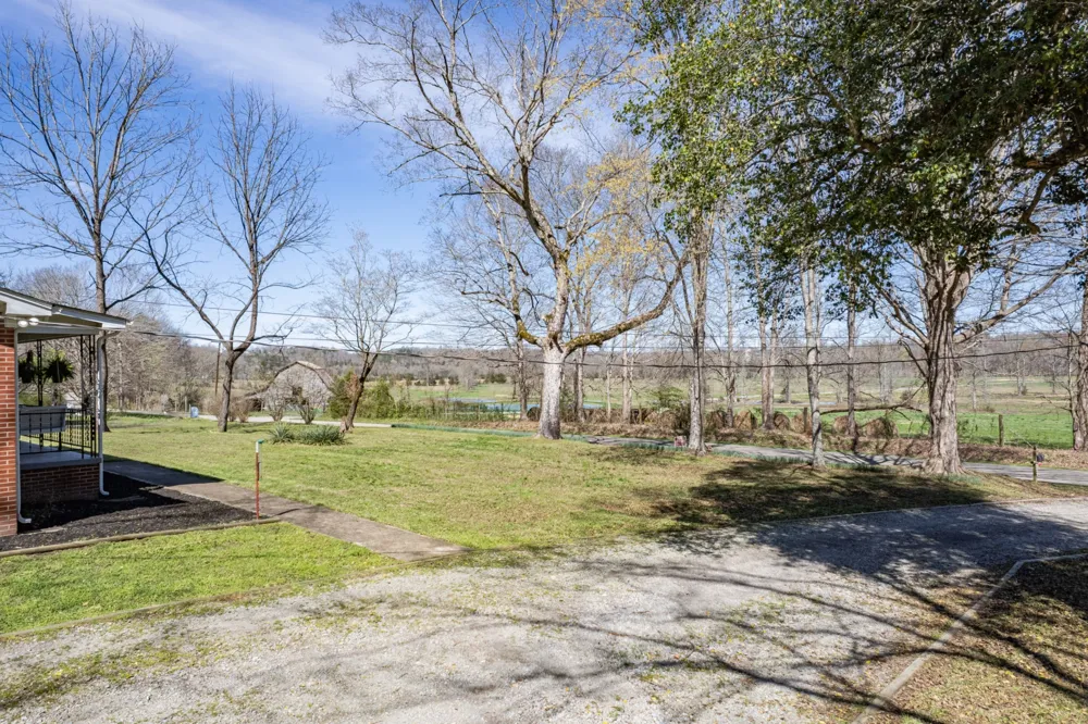 755 Briar Pond Rd Centerville, TN 37033