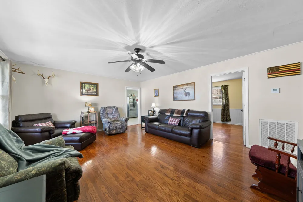 755 Briar Pond Rd Centerville, TN 37033