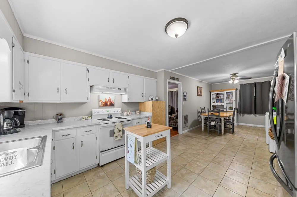 755 Briar Pond Rd Centerville, TN 37033