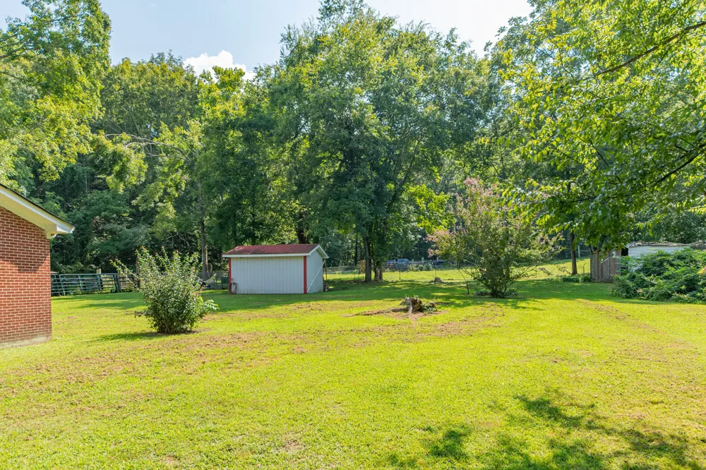 755 Briar Pond Rd Centerville, TN 37033