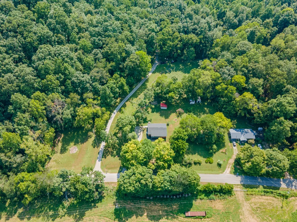 755 Briar Pond Rd Centerville, TN 37033