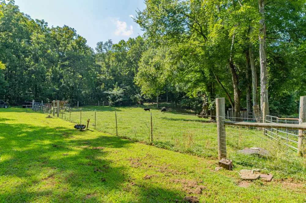 755 Briar Pond Rd Centerville, TN 37033