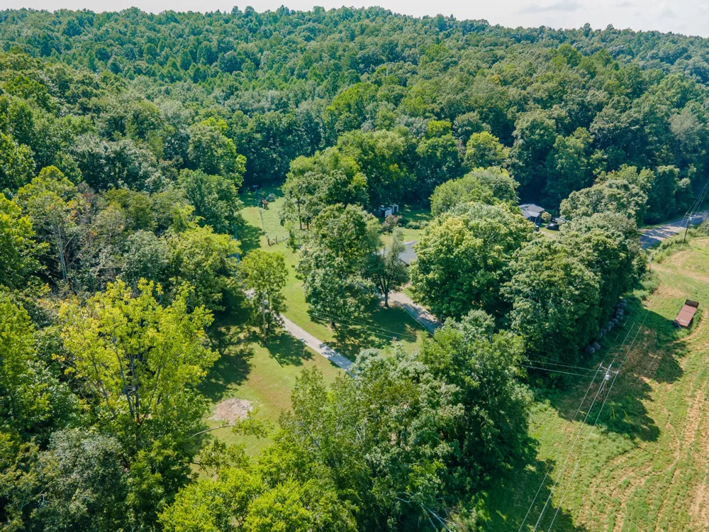 755 Briar Pond Rd Centerville, TN 37033