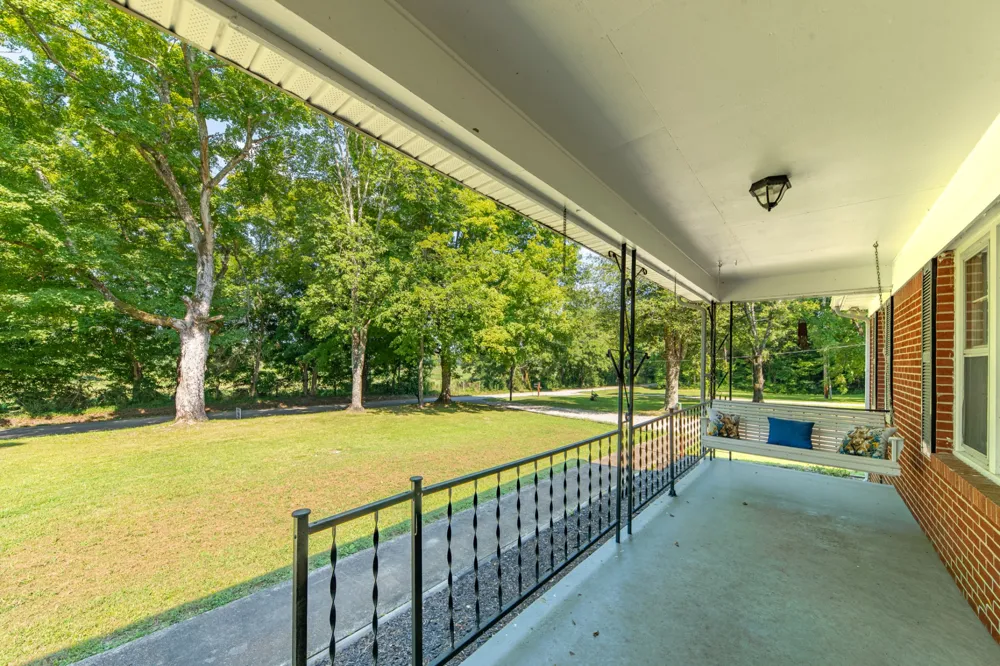 755 Briar Pond Rd Centerville, TN 37033