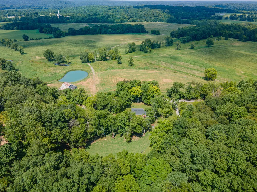 755 Briar Pond Rd Centerville, TN 37033