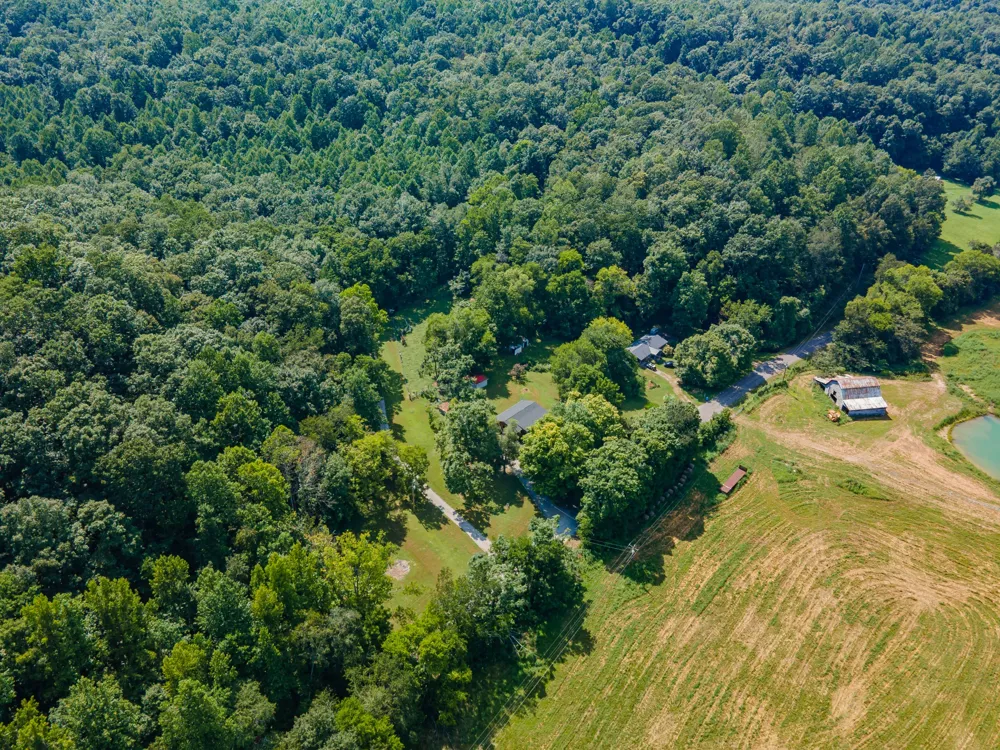 755 Briar Pond Rd Centerville, TN 37033