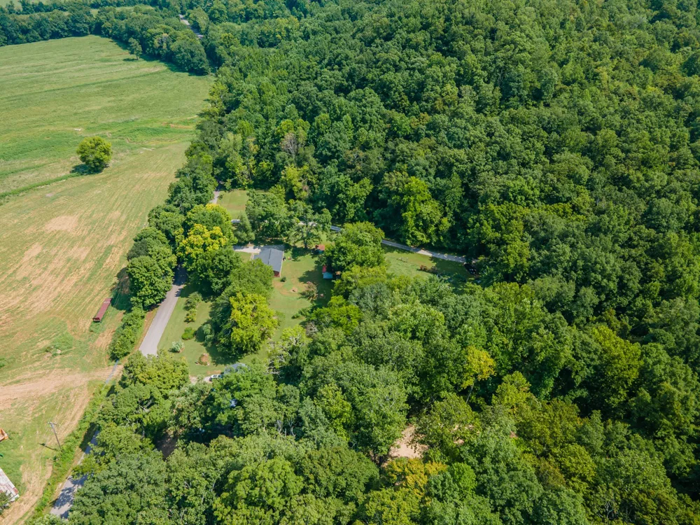 755 Briar Pond Rd Centerville, TN 37033