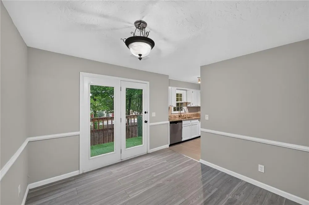 226 High Creek Drive Roswell, GA 30076