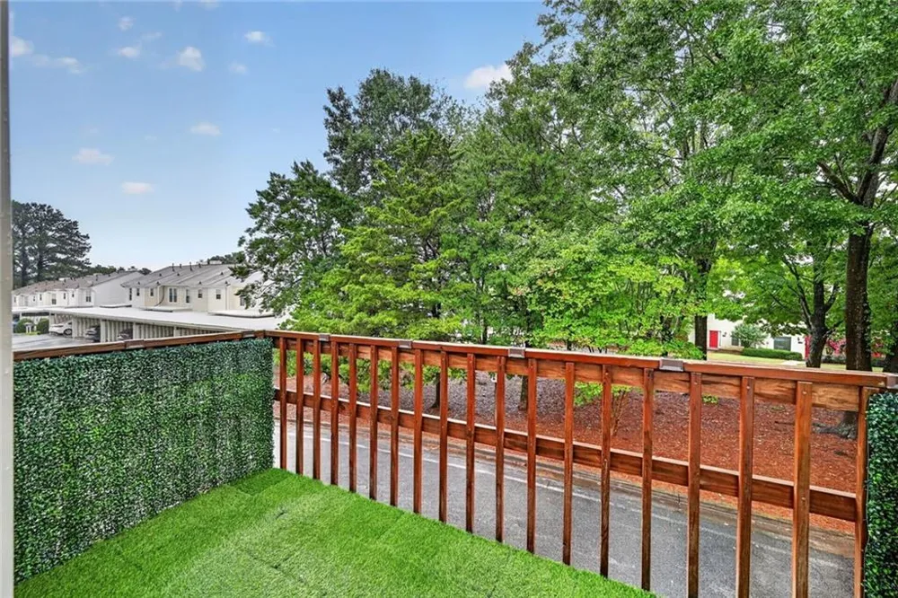 226 High Creek Drive Roswell, GA 30076