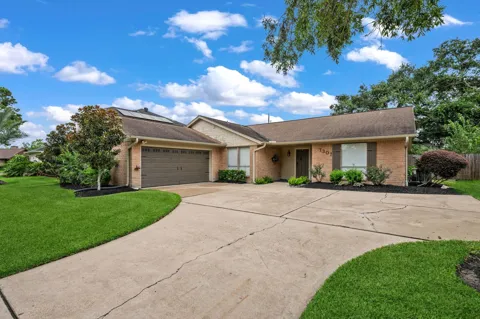 1307 Creek Hollow Drive