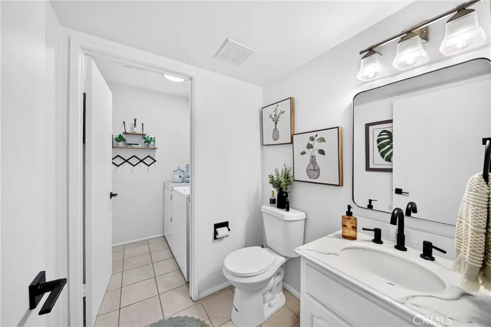 1826 Vista Del Oro Fullerton, CA 92831