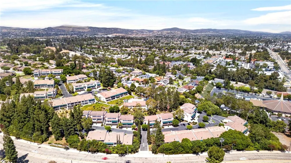 1826 Vista Del Oro Fullerton, CA 92831