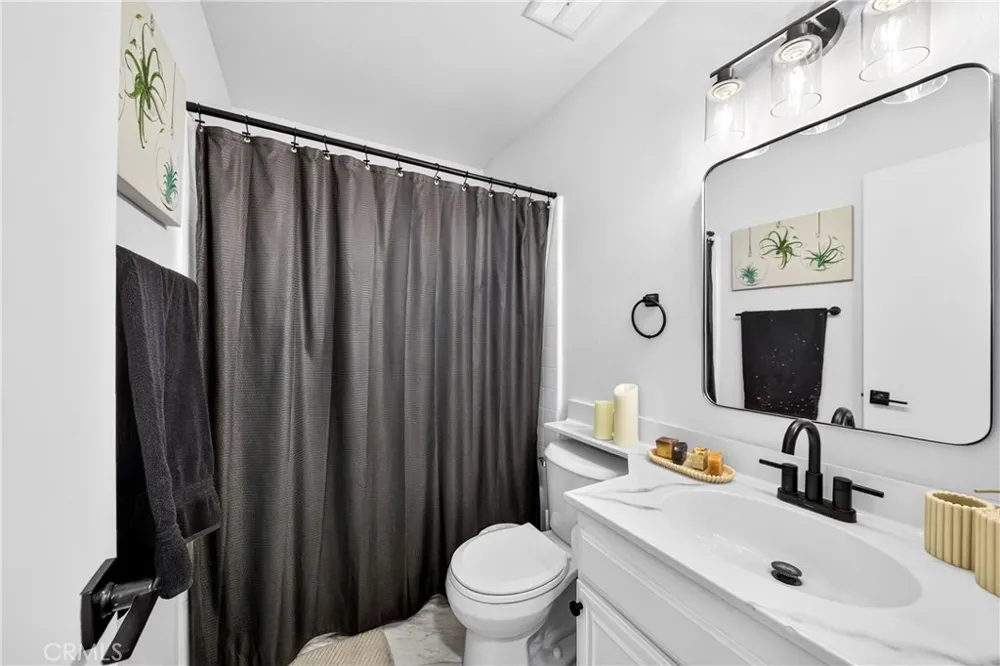 1826 Vista Del Oro Fullerton, CA 92831