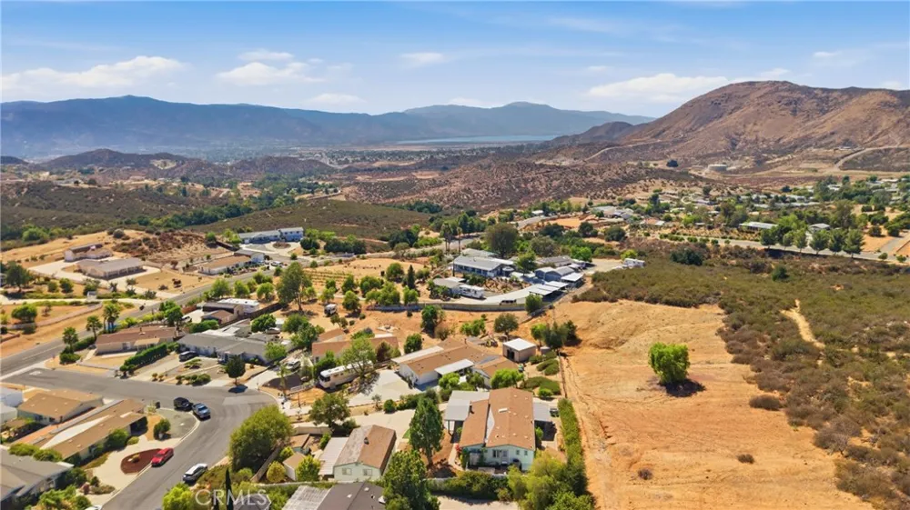 24440 Woodshed Way Wildomar, CA 92595