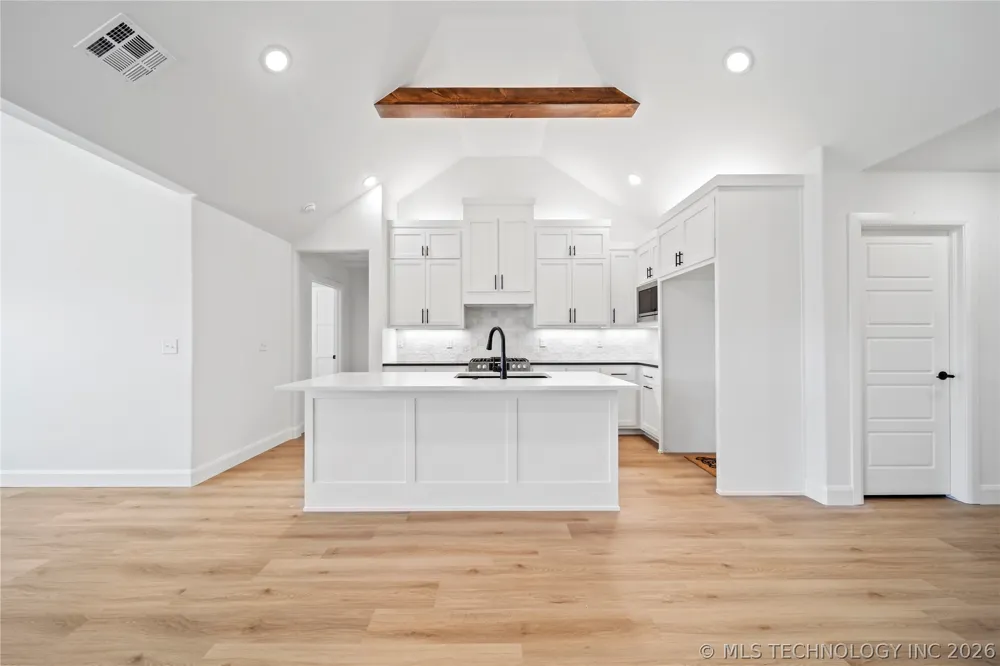 28002 E 107th Street S Coweta, OK 74429