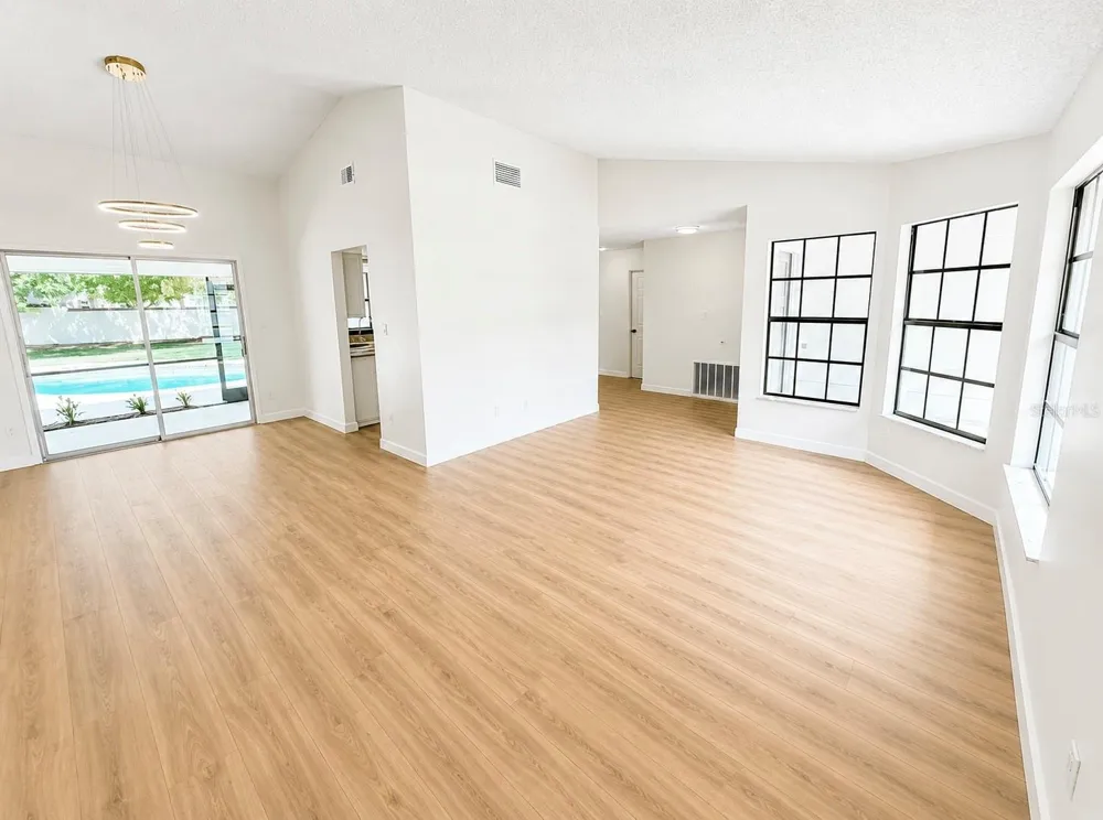 324 RINGWOOD CIRCLE Winter Springs, FL 32708