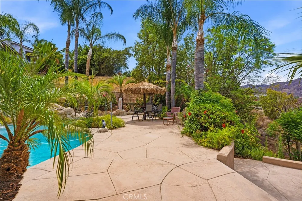 22049 Loch Lomond Canyon Lake, CA 92587