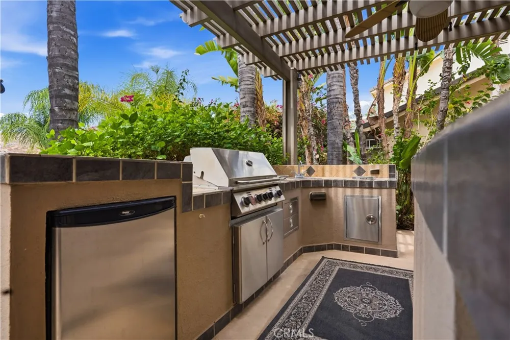 22049 Loch Lomond Canyon Lake, CA 92587
