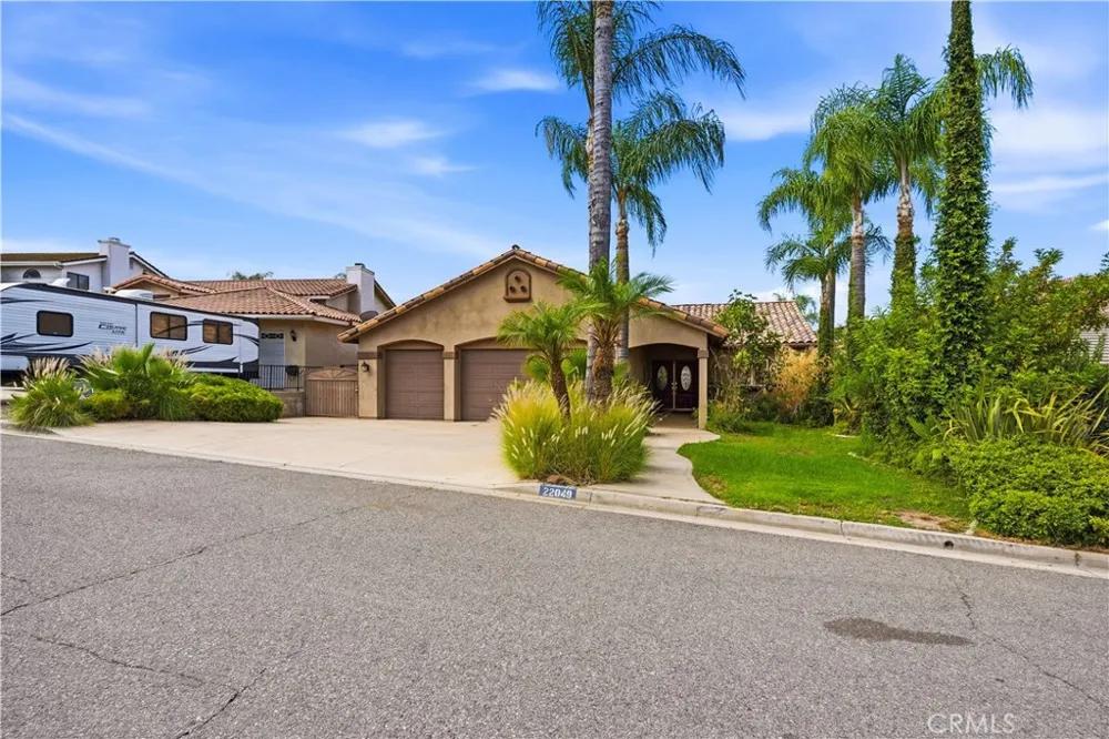 22049 Loch Lomond Canyon Lake, CA 92587