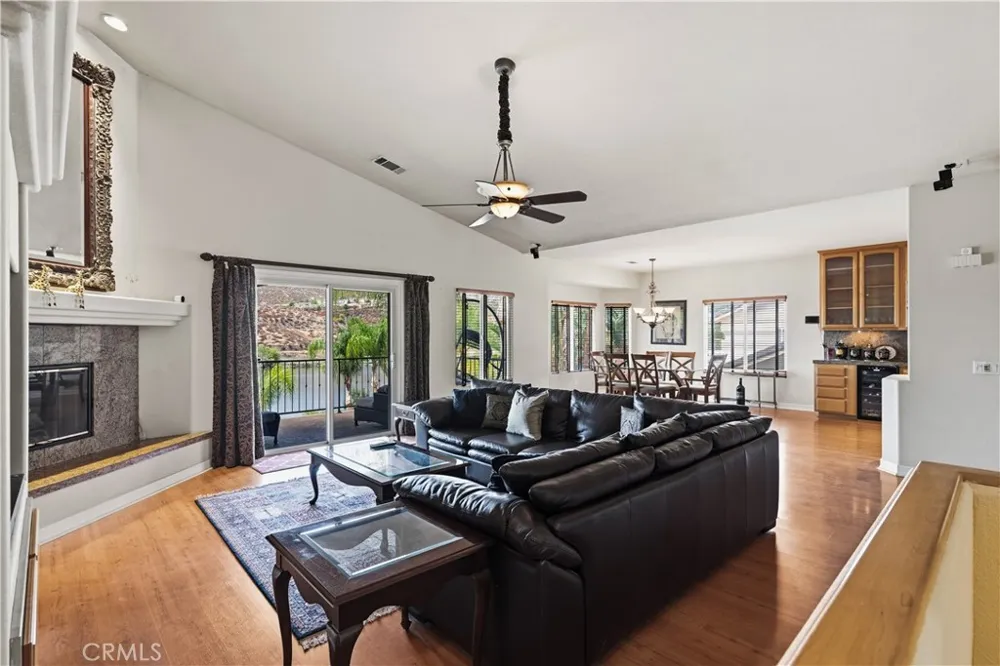 22049 Loch Lomond Canyon Lake, CA 92587