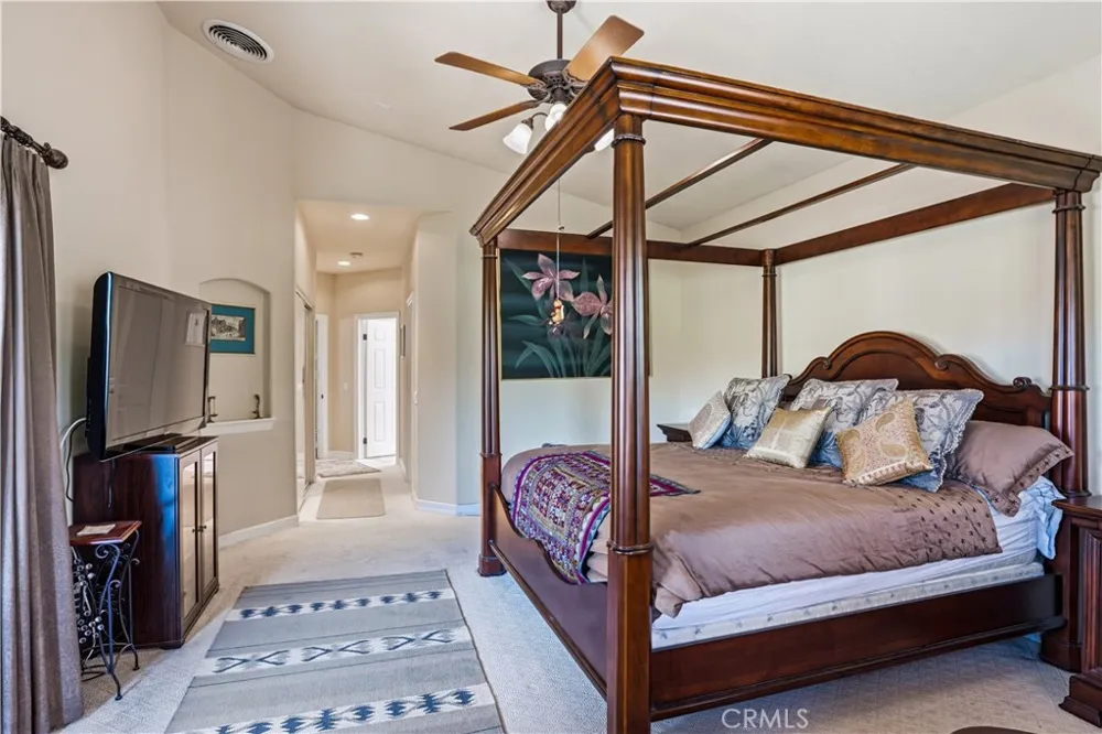 22049 Loch Lomond Canyon Lake, CA 92587