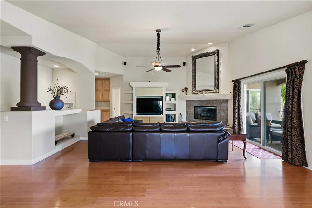 22049 Loch Lomond Canyon Lake, CA 92587