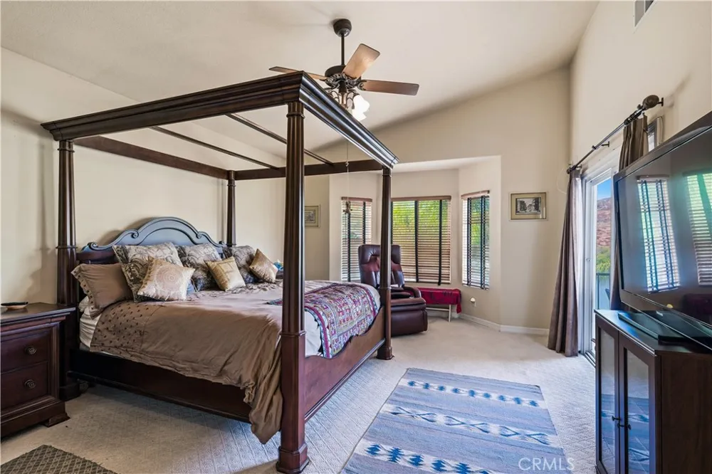 22049 Loch Lomond Canyon Lake, CA 92587