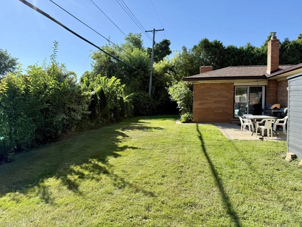 18908 Monica Drive Clinton Charter Township, MI 48036