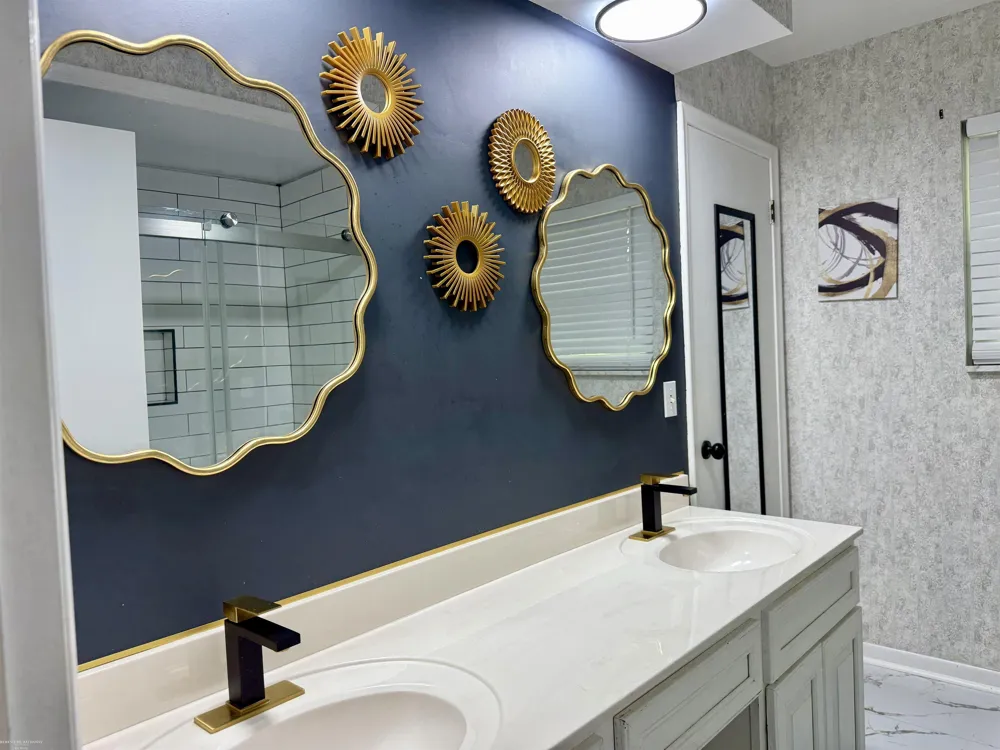18908 Monica Drive Clinton Charter Township, MI 48036