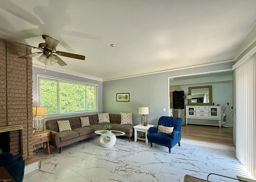 18908 Monica Drive Clinton Charter Township, MI 48036