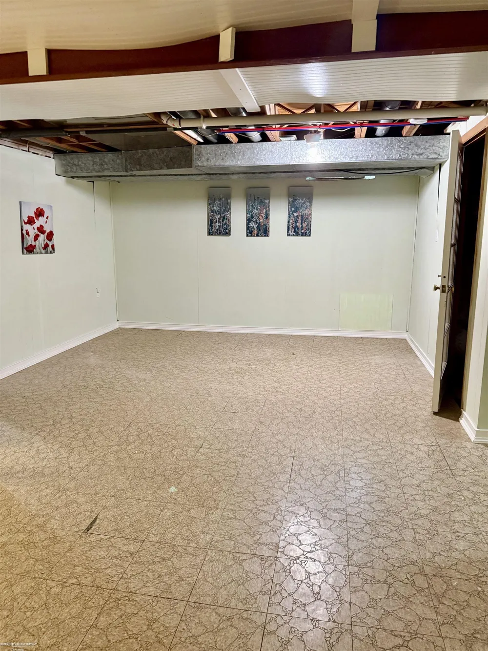 18908 Monica Drive Clinton Charter Township, MI 48036
