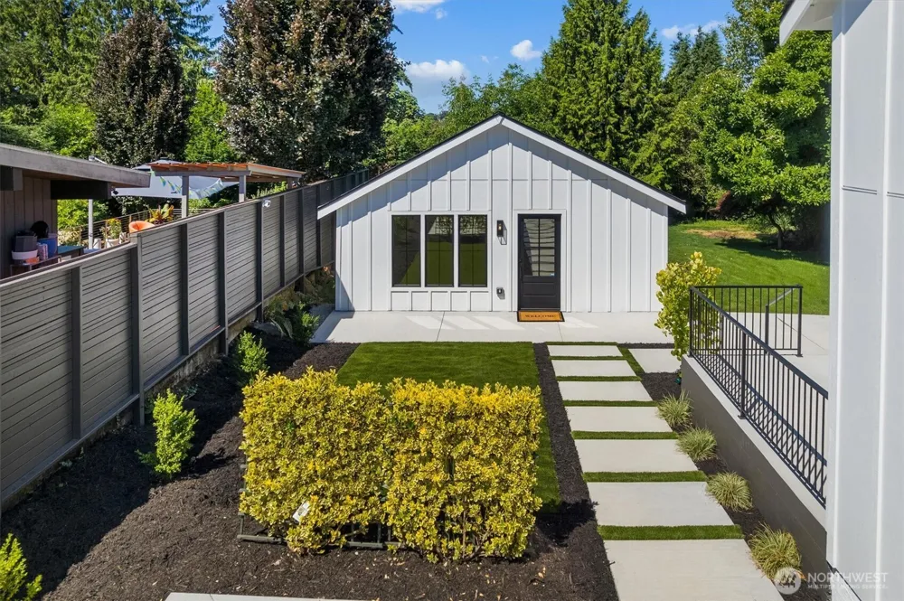7743 Seward Park Avenue S Seattle, WA 98118