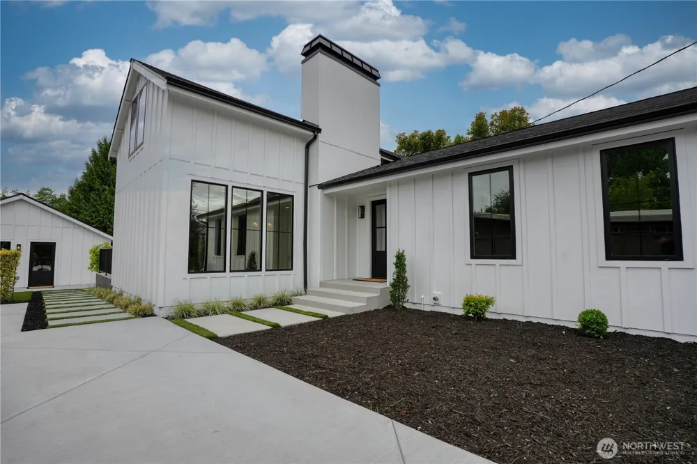 7743 Seward Park Avenue S Seattle, WA 98118