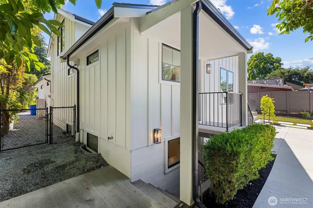 7743 Seward Park Avenue S Seattle, WA 98118