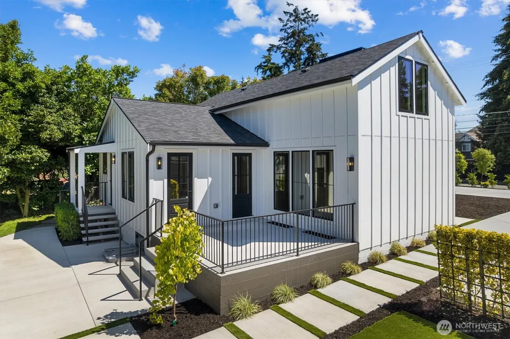 7743 Seward Park Avenue S Seattle, WA 98118